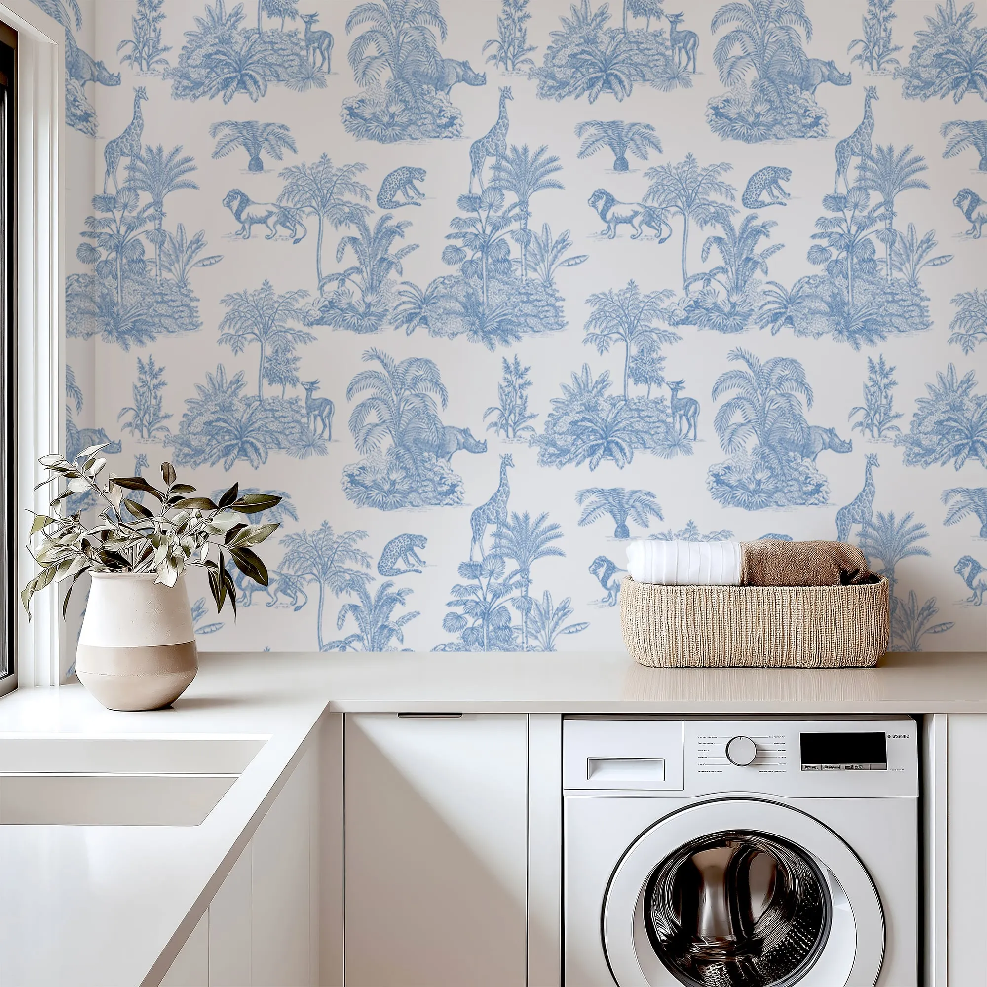 Blue Safari Toile Wallpaper – Jungle Animals in Classic Style