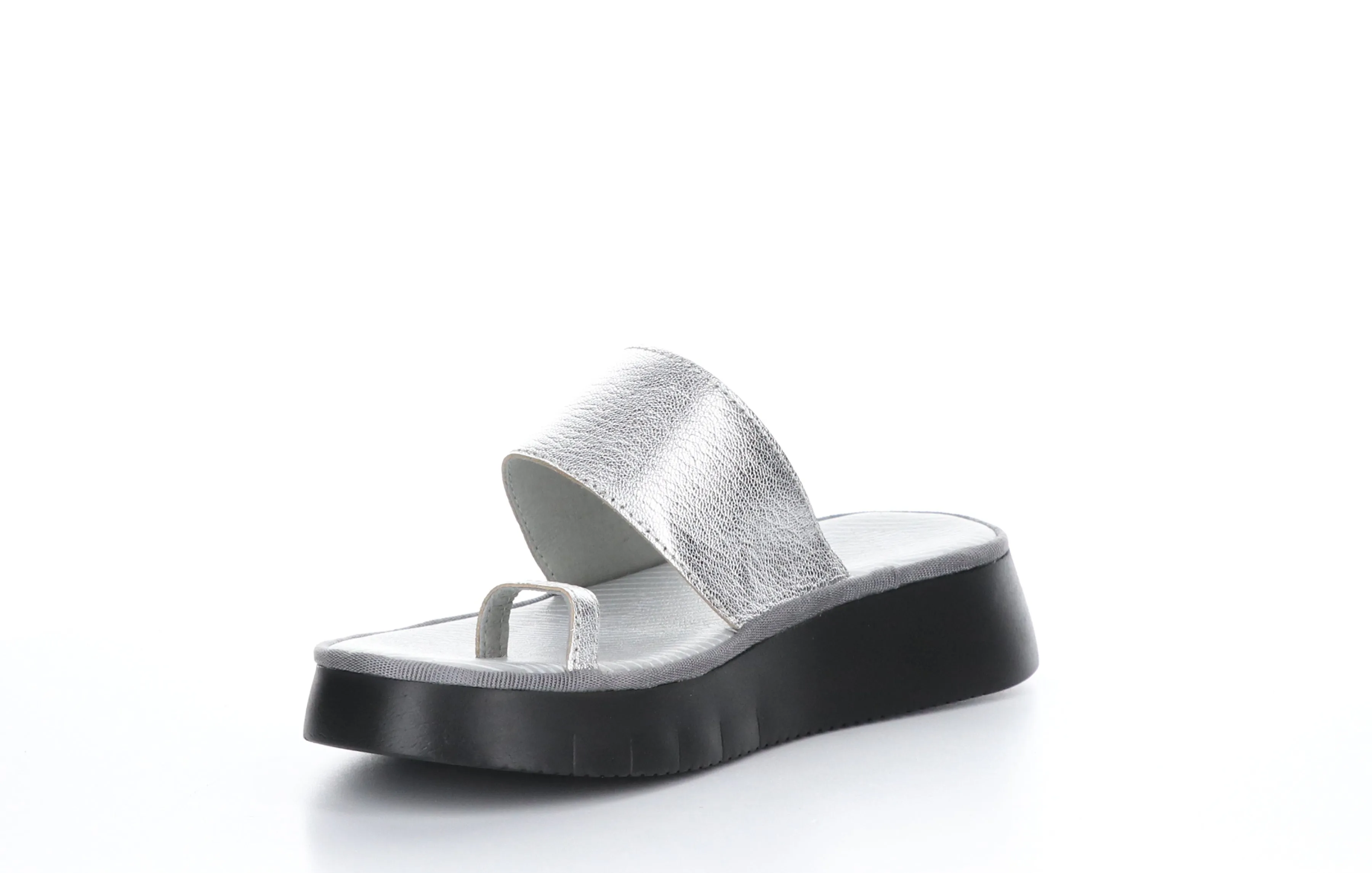 CHEV316FLY Idra Silver Strappy Sandals|CHEV316FLY Sandales �� Brides in Argent