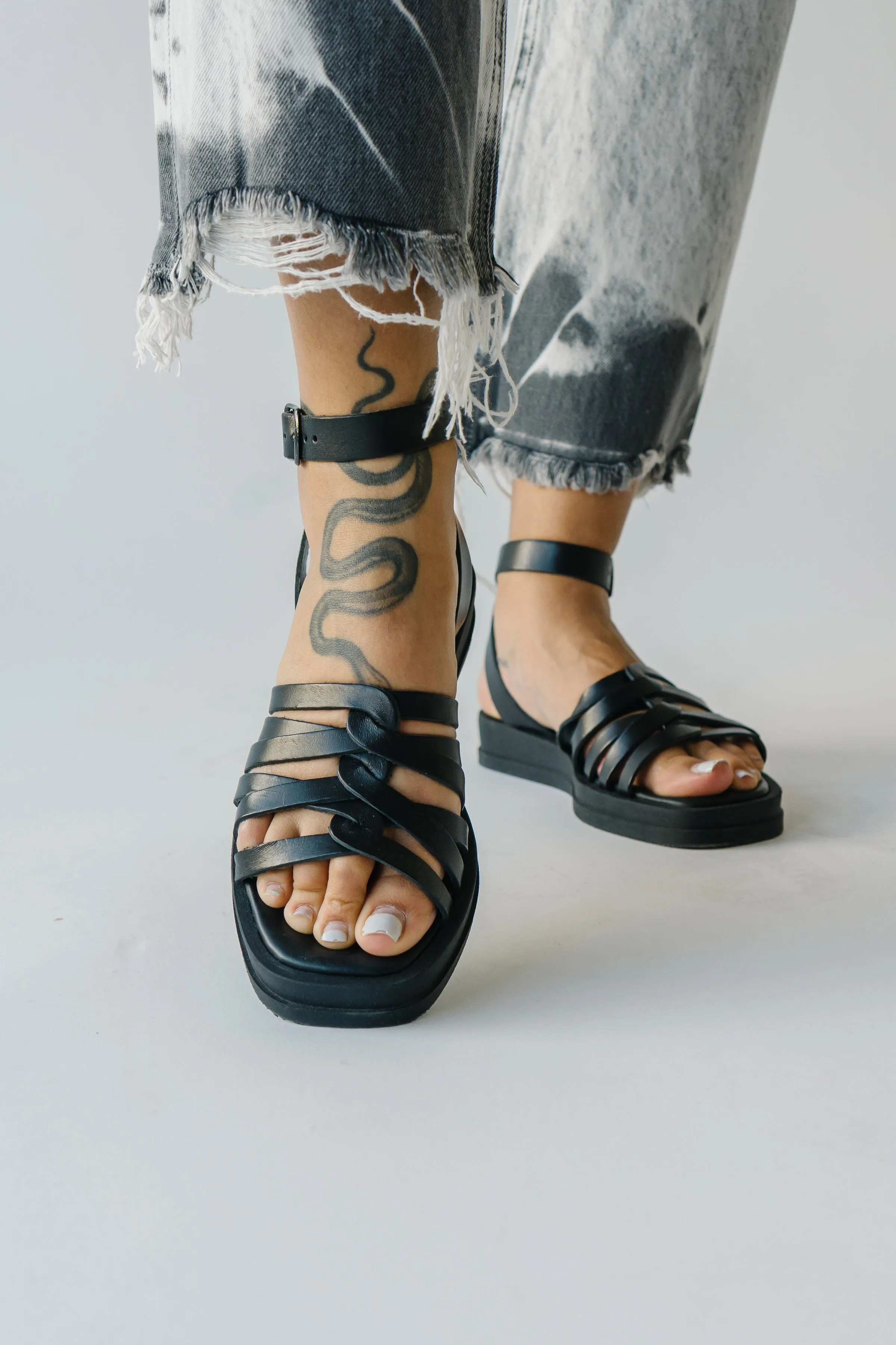Piper & Scoot x Seychelles: Mallory Sandal in Black
